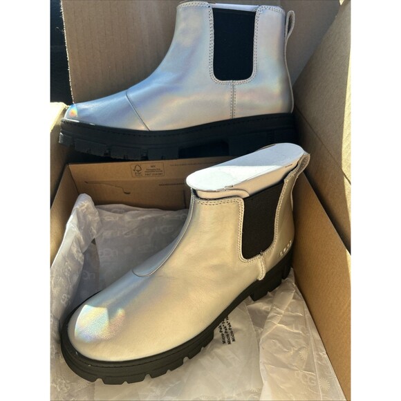 UGG - Kids' Ashton Chelsea Shine Size 5 - Picture 8 of 12